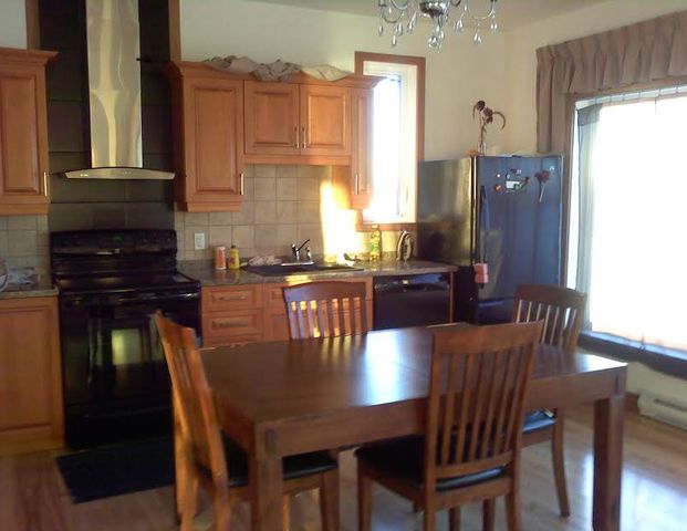 Lévis – Appartement 4 1/2 à louer avec vue exceptionnelle sur Québec – Haut de gamme - Photo 1