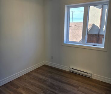 For Lease - 45 Heber Street Unit# 2, Quinte West, Ontario - Photo 5