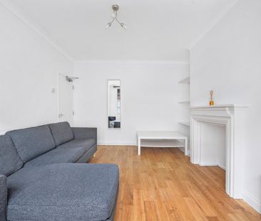 3 bedroom flat to rent - Photo 2