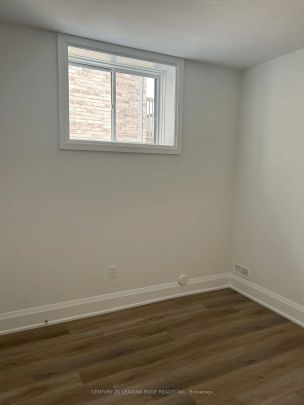 Detached Home For Lease | N9247650 - Photo 1