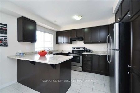 For Lease - 49 Mercedes Road, Brampton, Ontario - Photo 5