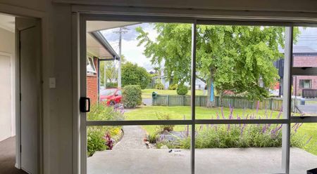 A Standout Queenwood Home You Won’t Want to Miss - Photo 4