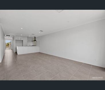 139 Badgerup Ave, Lakelands, WA 6180 - Photo 2