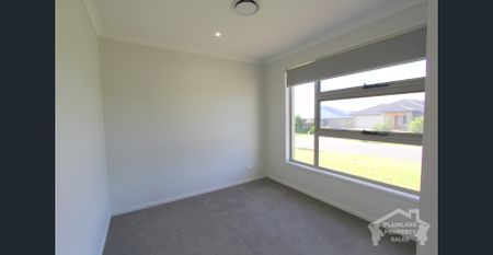 For Rent – Modern 4-Bedroom Family Home in the Heart of Plainland - Photo 3