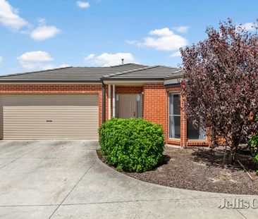 High-end townhouse within walking distance to Lake Wendouree - Photo 6
