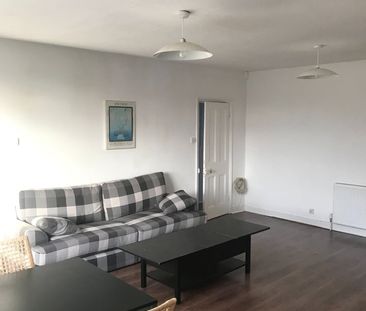 2 Bed Flat, Erpingham Road, SW15 - Photo 3