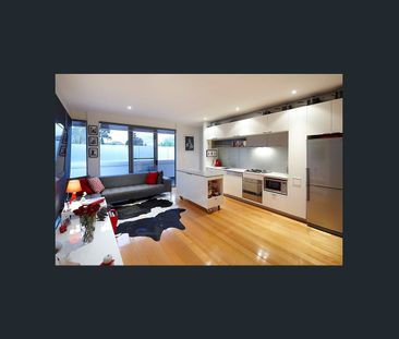 Stylish Apartment - Photo 2