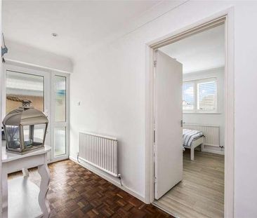 Ferring Marine, Ferring, Worthing, BN12 - Photo 6