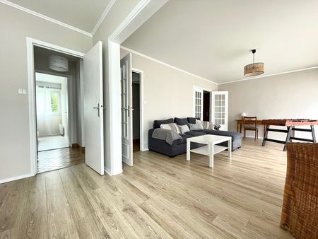 T6 IDÉAL POUR UNE COLOCATION- MEUBLÉ ASCENSEUR - RUE DU PETIT KERZU - 112.23 m² - Photo 2