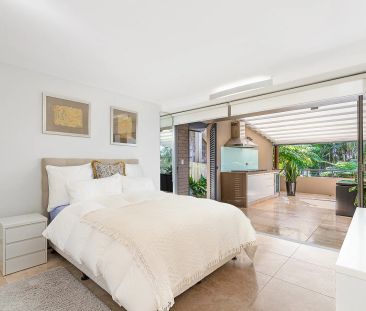 Executive Residence in Tranquil Setting - Photo 3