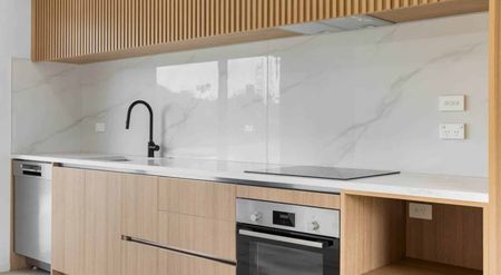 Stylish & Contemporary 2 Bed! - Photo 2