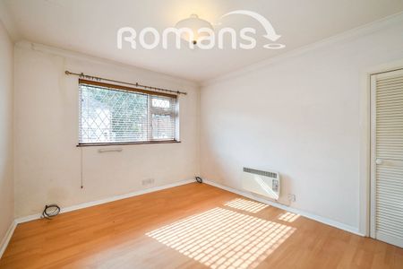 2 bedroom maisonette to rent - Photo 2