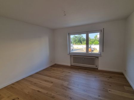 Bad Bodendorf! Sehr schöne 3 Zi.-Wohnung mit Balkon und Garage in ruhiger Wohnlage - Photo 3