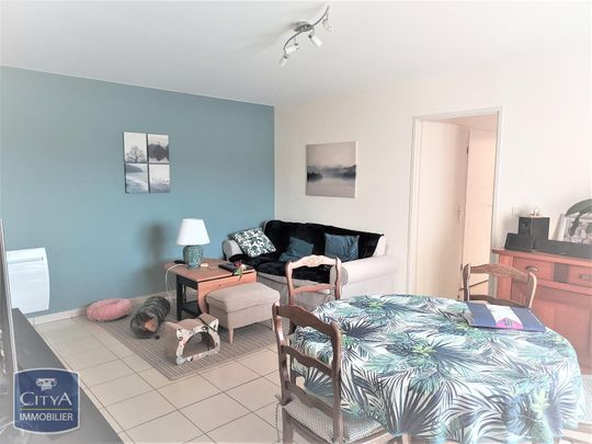 Location Appartement 4 pièces 74m² DOLE 39100 - Photo 1