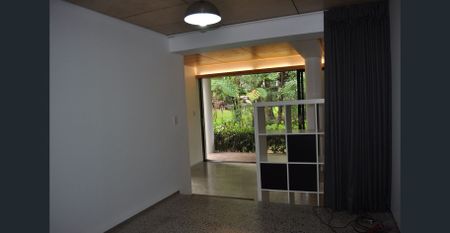 Studio Apartment UTILITIES INCLUDED - Photo 5