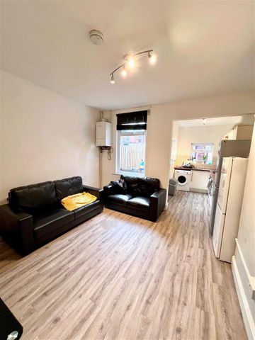 5 bedroom house share to rent - Photo 2