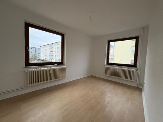 Renovierte 3-Zimmer-Wohnung mit neuen Duschbad - Photo 1