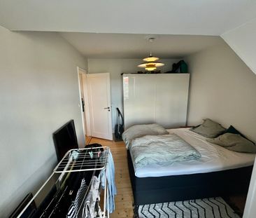 Skøn 2-værelses lejlighed med altan - Foto 1