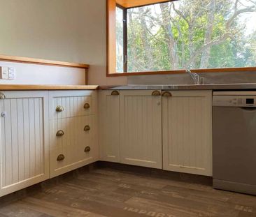 8 Vicarage Lane - Photo 2