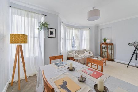 2 bedroom flat to rent - Photo 3