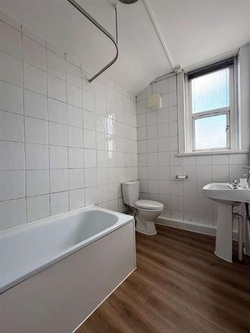Andrew Road, Penarth, CF64 - Photo 4