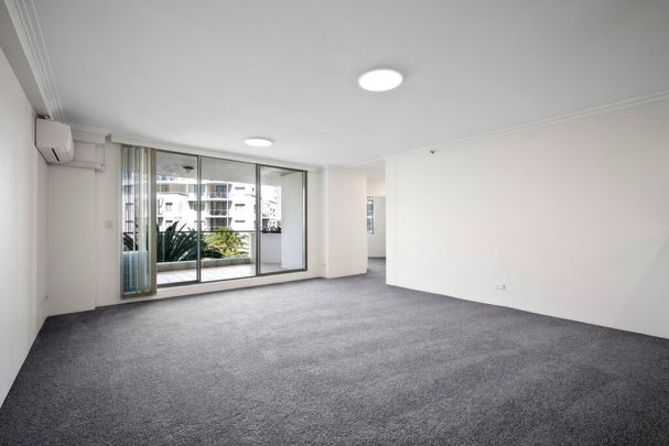 Newly Updated Coastal Apartment in Prime Cronulla Location - Photo 1