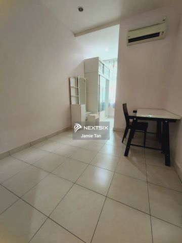 2 Storey Terrace House @ JP Perdana, Mount Austin - Photo 2