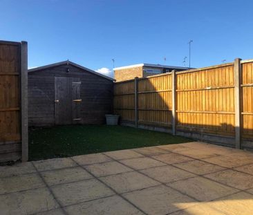 1 bedroom in a house share to rent - Photo 4