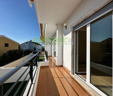4 room luxury House for rent in Caparide, Cascais e Estoril, Cascai... - Photo 2