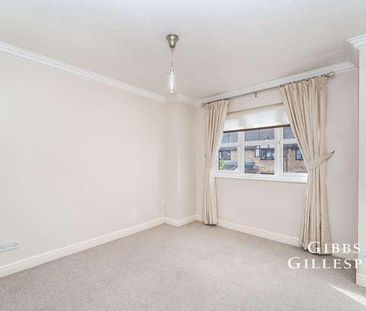 Elliott Avenue, Ruislip, HA4 - Photo 4