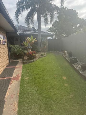 Burleigh Waters - Photo 2