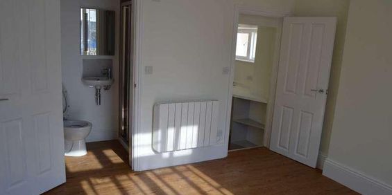 Studio Flat, Fore Street, TA20 - Photo 3