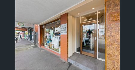 Live the high life of Broadway - Photo 3