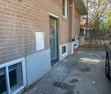 For Lease - 2365 Bostock Crescent Unit# Basement, Mississauga, Ontario - Photo 4