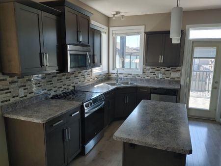 4209 Green Olive Way E, Regina - Photo 3