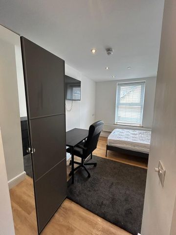 6 bedroom house share to rent - Photo 4