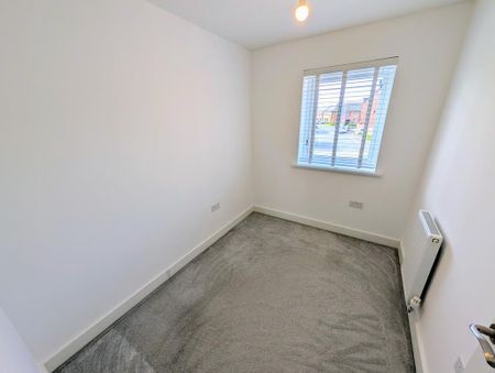 3 bedroom terraced house to rent - Photo 2