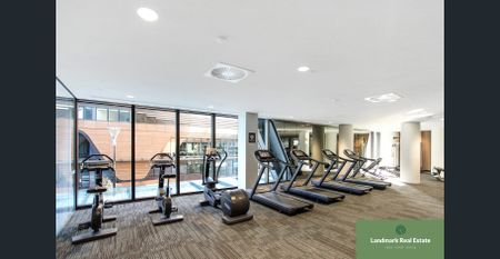 Elegant 1 Bedroom with Stunning View! - Photo 4