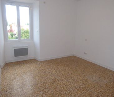 Location appartement 3 pièces 66.2 m² à Ruoms (07120) - Photo 3