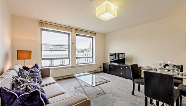 2 bedroom flat to rent - Photo 1