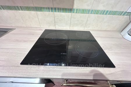 Location Appartement 2 pièces 32m² TOULON 83000 - Photo 2