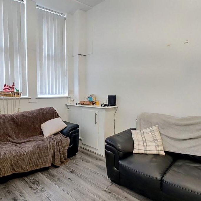 5 bedroom house to rent - Photo 1