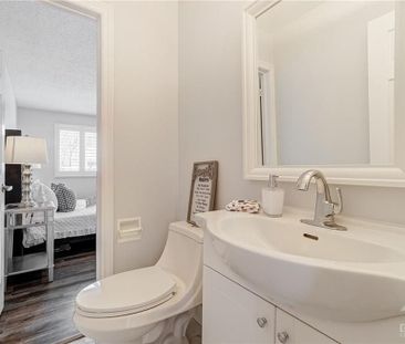 For Lease - 2636 HICKSON Crescent Unit# A, Parkway Park - Queensway... - Photo 5