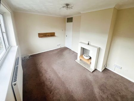 Blodwen Road, New Inn, PONTYPOOL - Photo 3