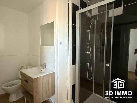 Location Appartement 3 pièces 57m² AVESNES SUR HELPE 59440 - Photo 3