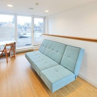 Studio to rent - Photo 1