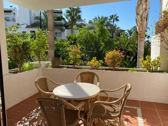 Alquiler de piso en Trajano, 2 - Photo 1