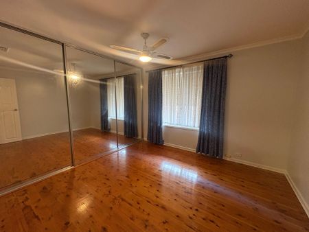 Family-Friendly Home with Pool in Prime Location - Photo 3