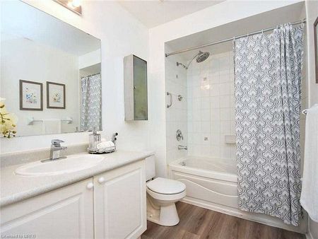 For Lease - 5864 Delle Donne Drive Unit# Main Flr, Mississauga, Ontario - Photo 4