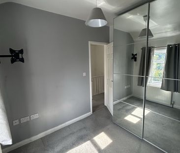28 Silverstream Parade, Belfast, BT14 8GR - Photo 4